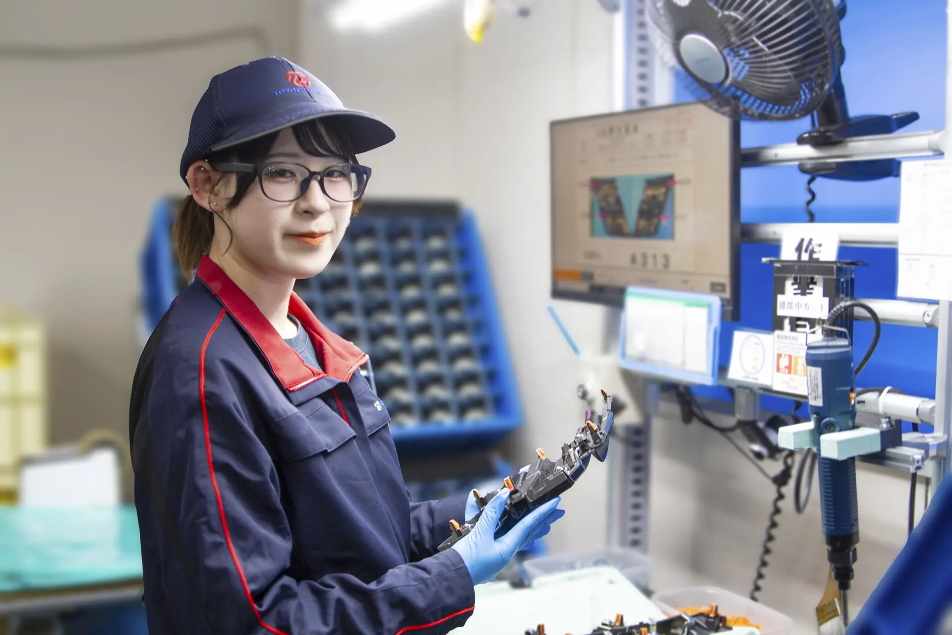 表面処理課 吉沢 晶さん