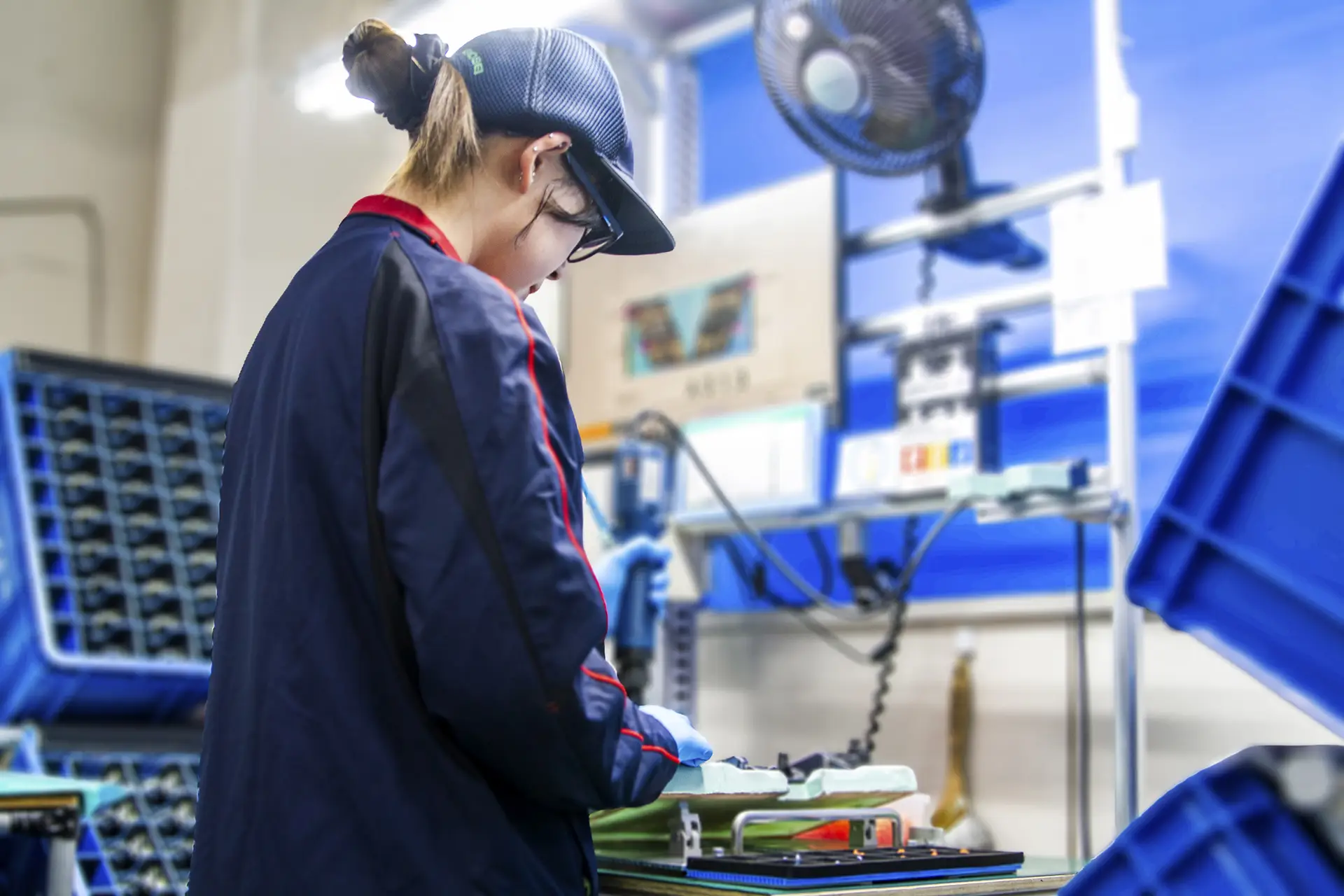 表面処理課 吉沢 晶さん